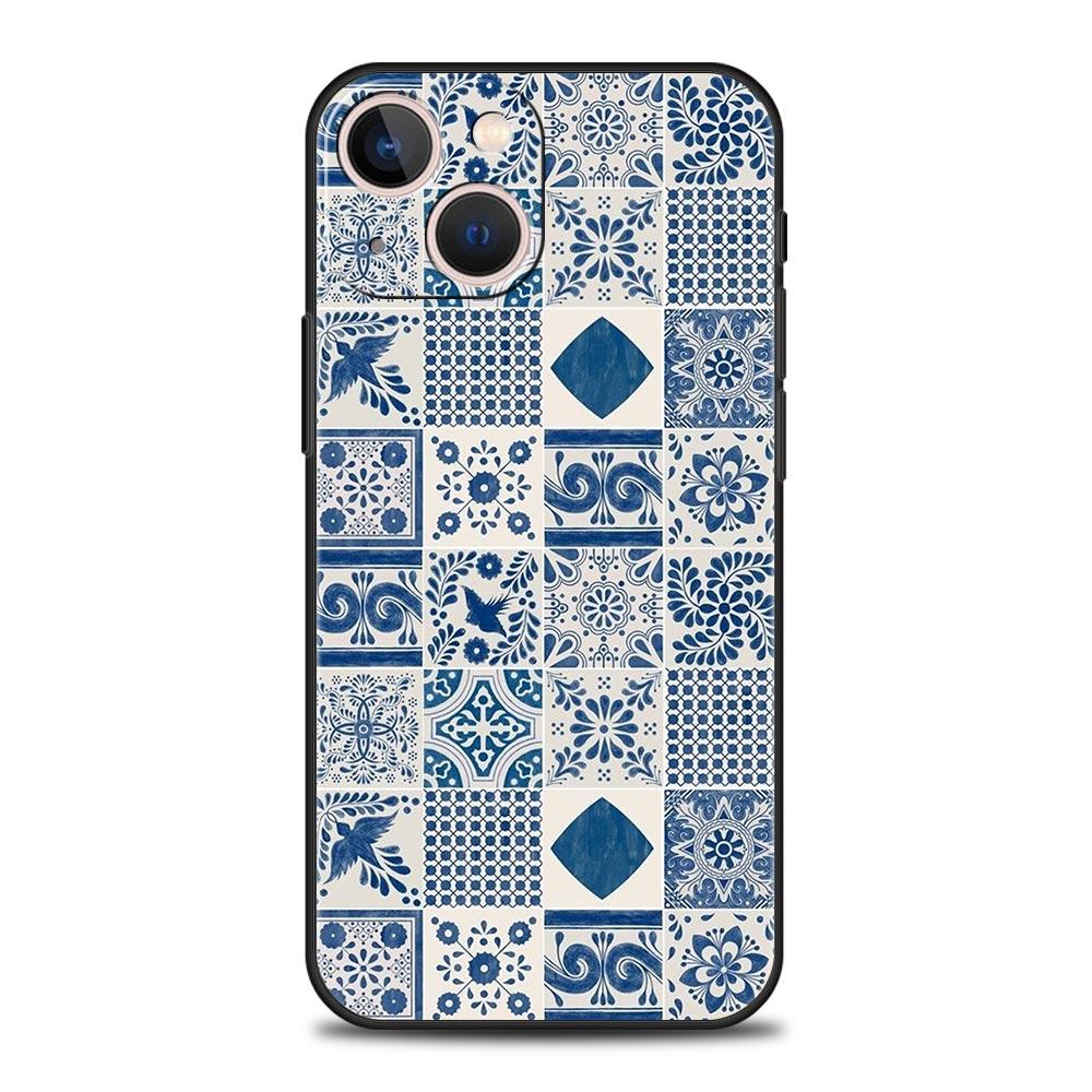 Mandala flower totem Luxury Phone Case For iPhone 13 15 14 12 11 Pro MAX XR X SE XS 7 8 Plus Silicone Black Protection Cover