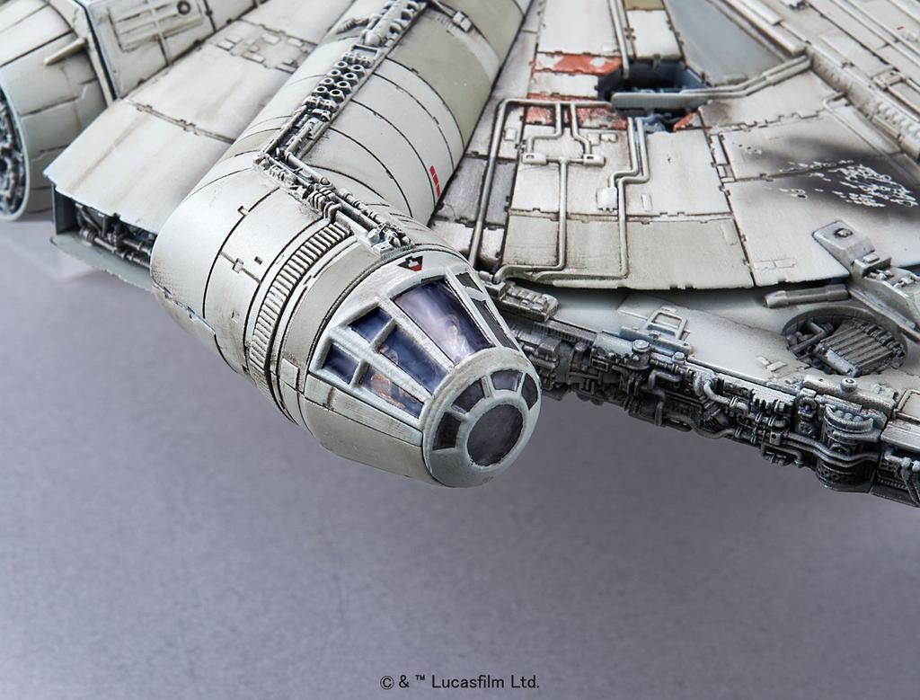Star Wars Millennium Falcon Force Scale Plastic Model (The Awakens) 1/144