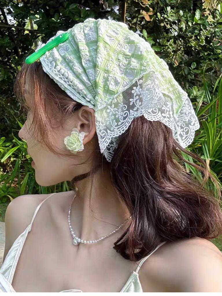 1 ks Retro krajková šála z 50. let Trojcípý šátek na krk Vyšívaná krajková šála Vlasový zábal Květinové háčkované vlasové bandany pro ženy dívky