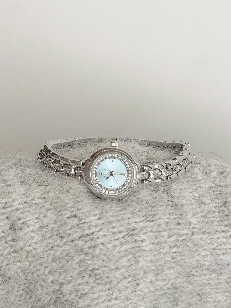 Luxury Fashion Women's Watches with Diamond-Studded Small Dial, Stainless Steel Bracelet, Quartz Movement - Perfect Gift