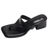 Internet celebrity explosion retro thick heel flip-flops women's summer wear 2025 new with skirt black cool slippers