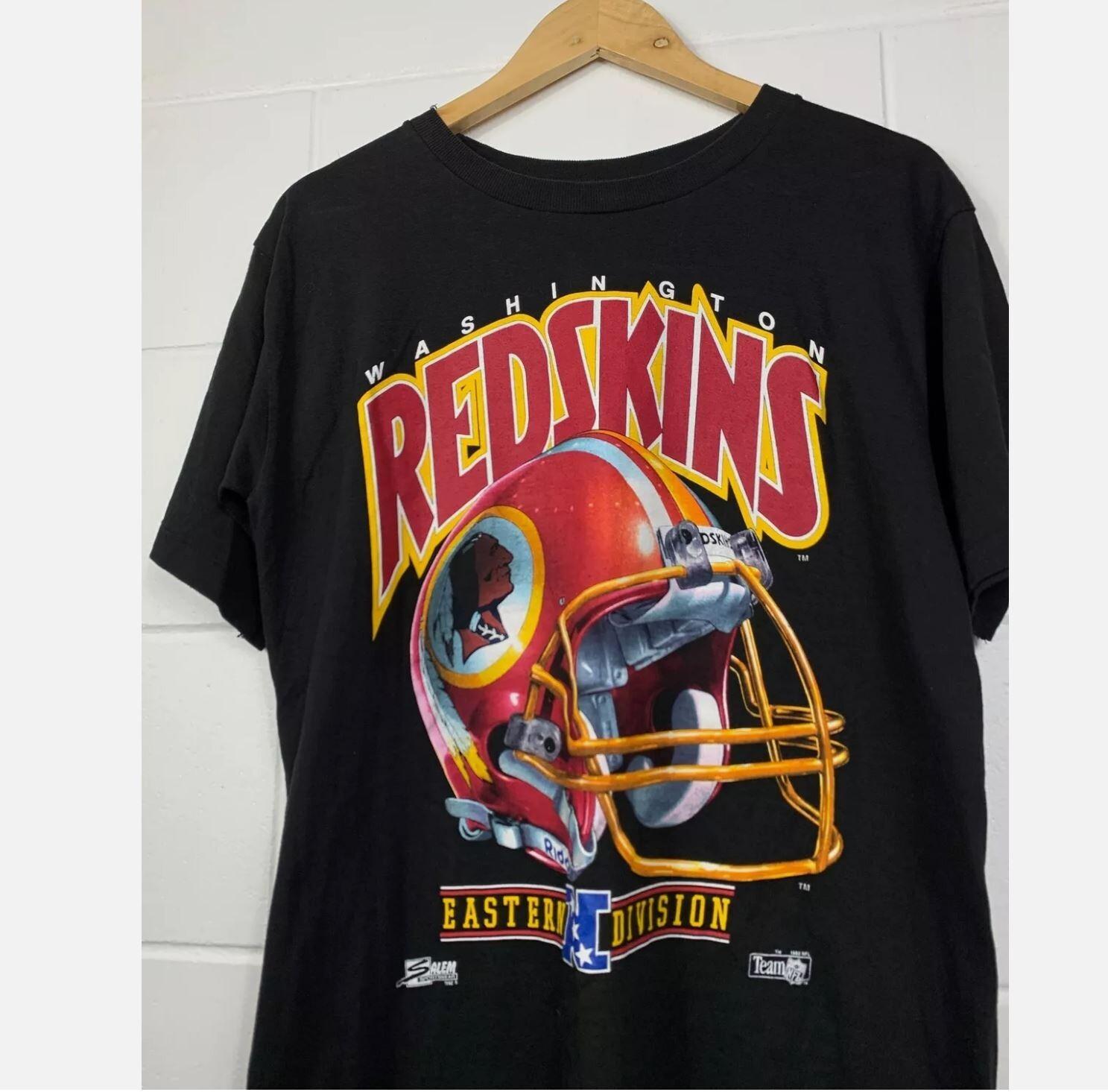 26 90s Washington Redskins Football Big Helmet black T shirt Reprint Unisex T-Shirt XXXXL