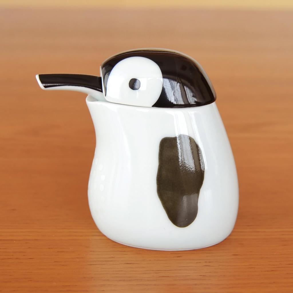 Stylish and cute compact soy sauce Arita penguin made in dispenser, ware, design, 80ml, Japan.