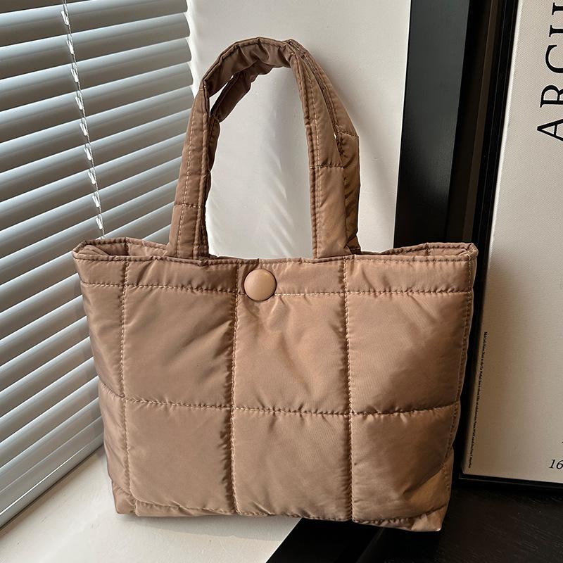 High-end Tote Bag for Women New Fashion Diamond Bag for Women Large Capacity Commuting One-shoulder Handbag for Women