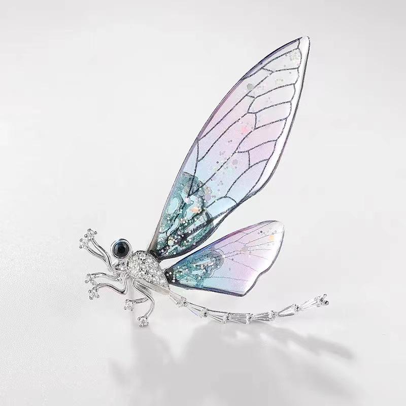 Elegant Dragonfly Brooch: Transparent Acrylic Vintage Pin, Women's Cartoon Scarf Buckle, Animal Corsage Clothing Accessory