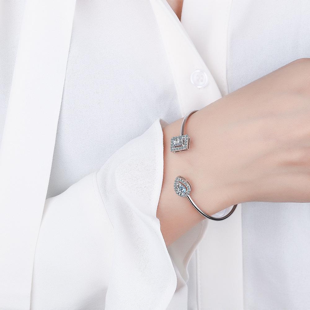 Europejska i Amerykańska Moda Bransoletka z Cyrkonią w Kształcie Łzy - Damska Kwadratowa Bransoletka z Inkrustowanymi Diamentami, Biżuteria Miedziana