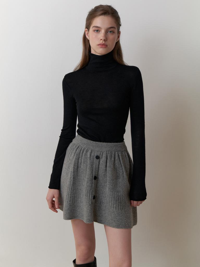 Liel Powdery Turtleneck Knit (Black)
