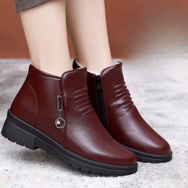 

Winter New Fashionable Versatile Plush Cotton Shoes Warm Women s Boots Casual Comfortable Flat Bottom Anti slip Women s Shoes 36