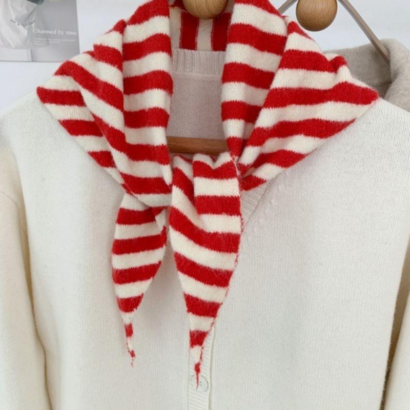 Knitted Triangle Scarf for Women, Y2K Aesthetic Headscarf Shawl, Cozy Neck Warmer, Versatile Head Wrap for Streetwear, Fall Winter Fashion Accessories