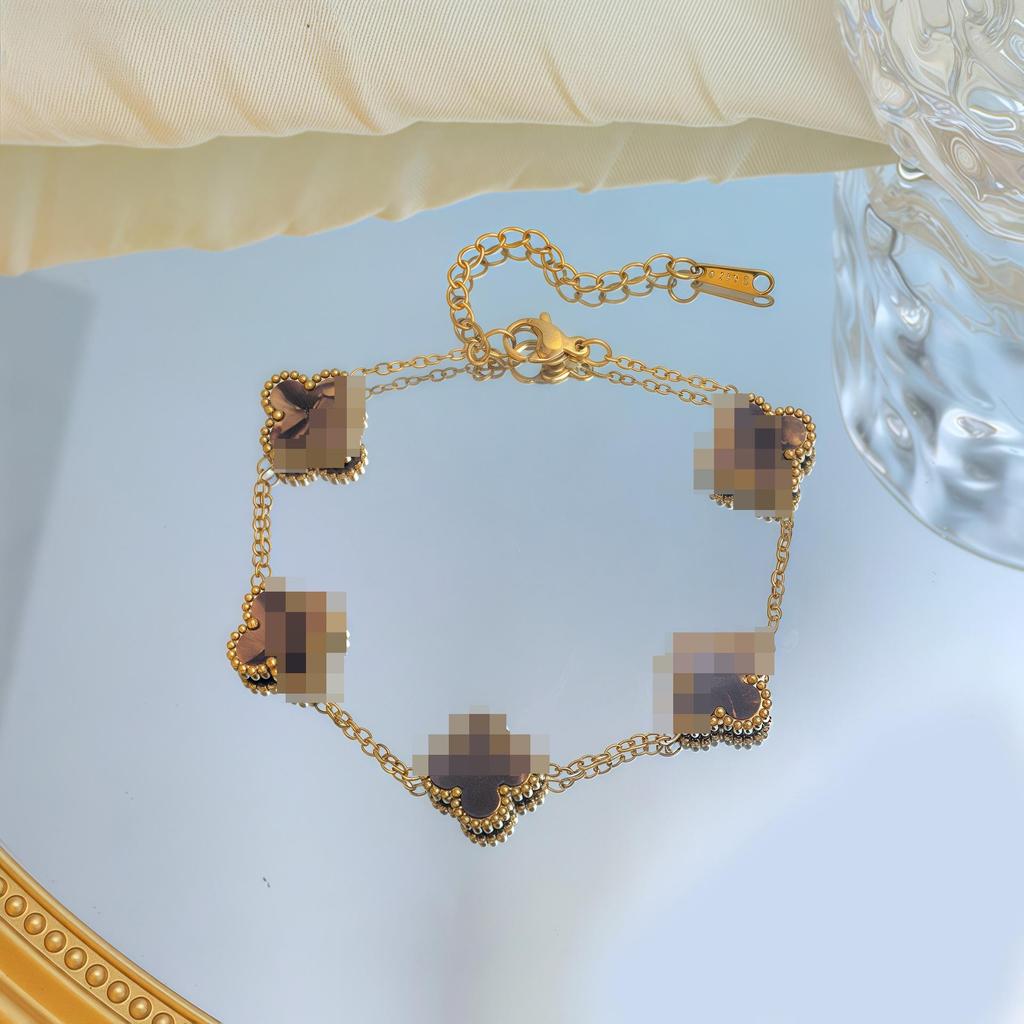 18K Gold Double-sided Lucky Clover Titanium Steel Bracelet Women's Fashion, Non-fading, Versatile, 13mm.