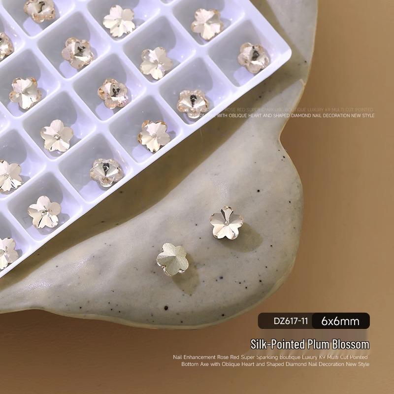 

Champagne Irregular Heart & Square Rhinestones for Nail Art Decoration