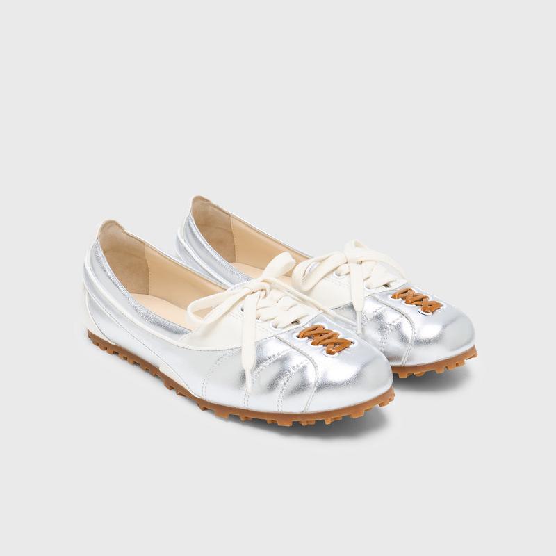 

Yueyu Универсальные спортивные туфли Мэри Джейн Женские туфли Ультрамягкая кожа Мягкая тонкая подошва На шнуровке Балетки С мелким вырезом На плоской подошве Одинарные туфли Женские 40 серебряный