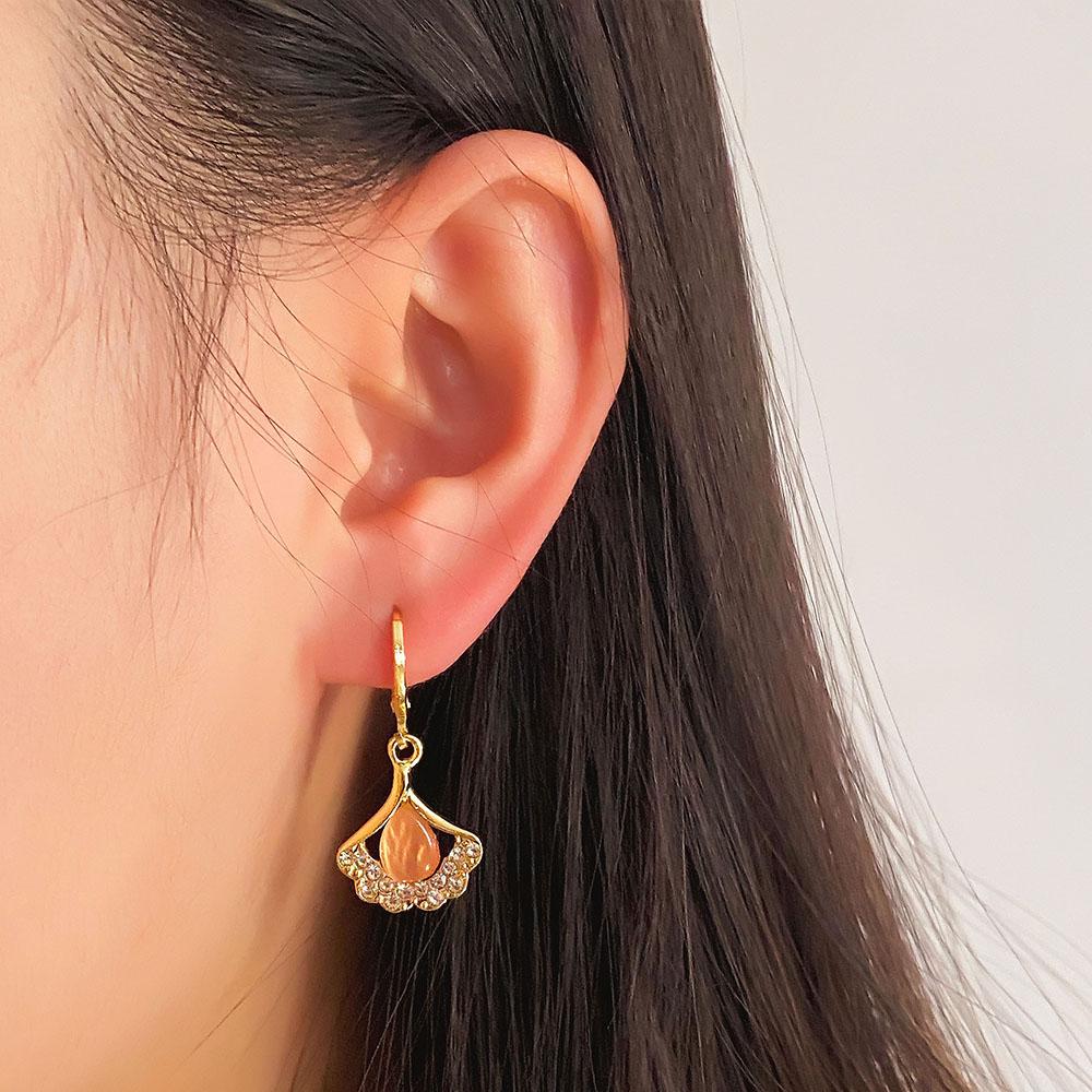 Modische Ohrringe, elegante, edle und luxuriöse Damen-Ohrringe, fächerförmiger Charm-Anhänger, edle Geschenke, Ohrringe, exquisite Geschenke