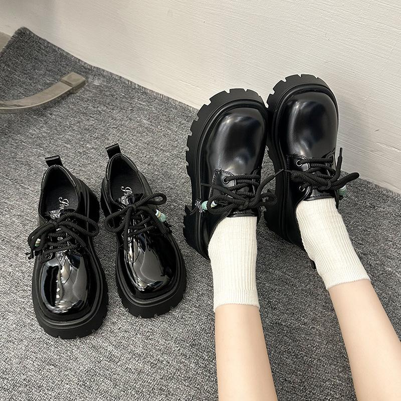 Chaussures plates à plateforme style britannique en cuir petit pour femmes 2025 nouveau printemps et automne Mary Jane polyvalentes mocassins explosifs noir jk chaussures simples