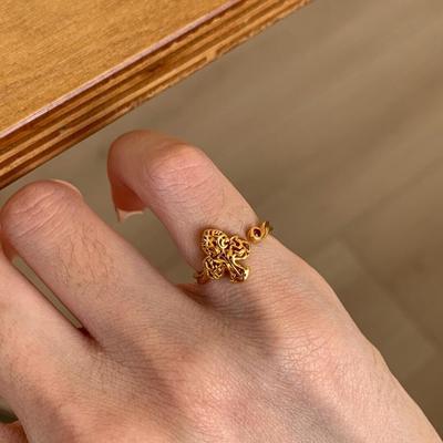 Xiaohongshu Bestseller: Exquisite Vintage-Inspired Hollow Pinky Ring