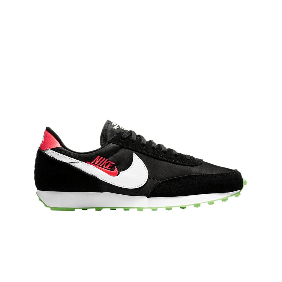 

Женские кроссовки Nike Daybreak SE Worldwide Pack Black Green Strike CT1279-001