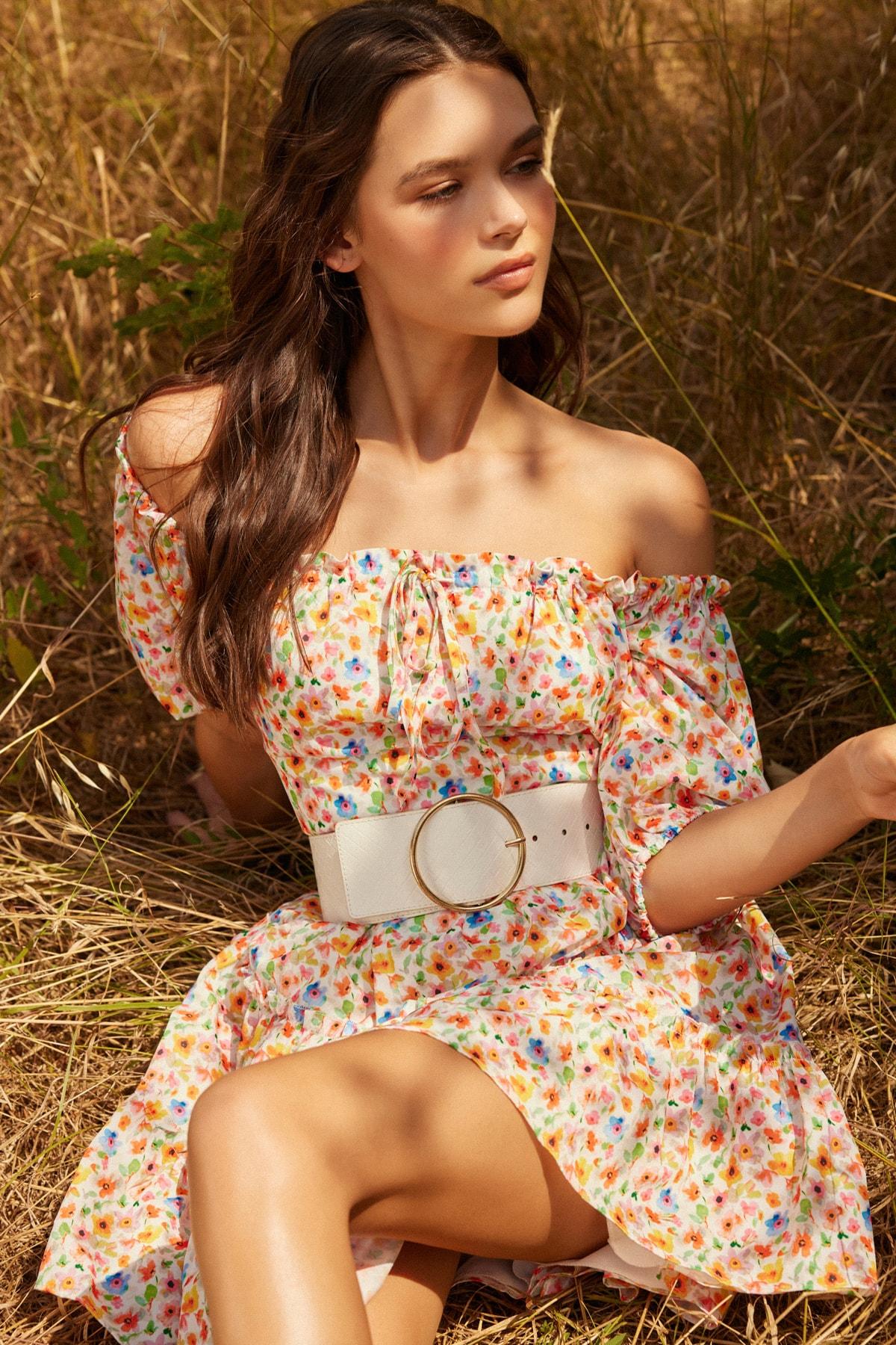 

Разноцветное платье с воротником «Кармен» TWOSS21EL3292.