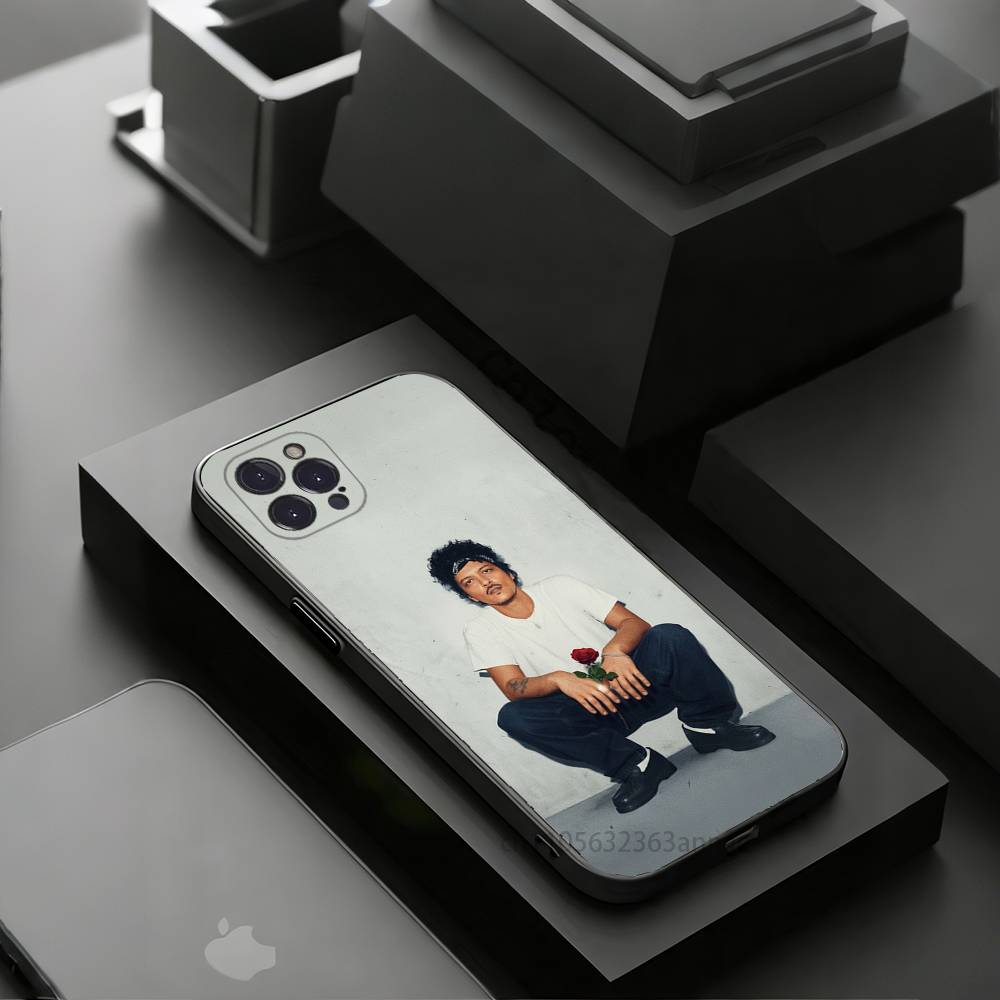 

Singer B-Bruno Mars Phone Cases For iPhone 17 16 15 14 13 12 11 Pro Max Plus Luxury Camera Protection Plastic iPhone15promax