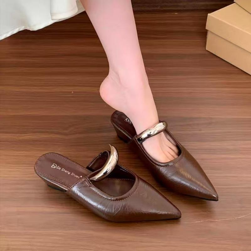 Fashion 2025 New Closed Toe Women's Slippers Fashion Leopard Print Hot Sale Outdoor Daily Metal Decoration Best Seller Wedge Slippers