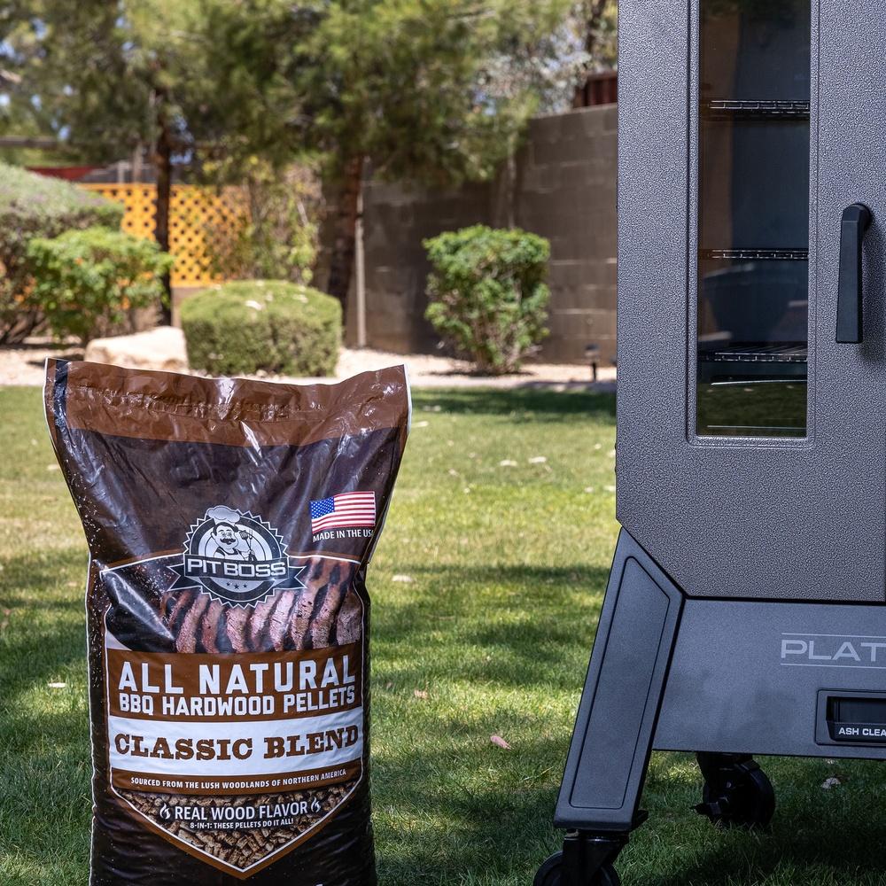 100 Pellet Naturali di Legno Duro per Grigliata BBQ Miscela Classica Gusto Noce Hickory Mesquite Legno Affumicato Sacco da 40 libbre Bassa Cenerizzazione Cottura Pulita