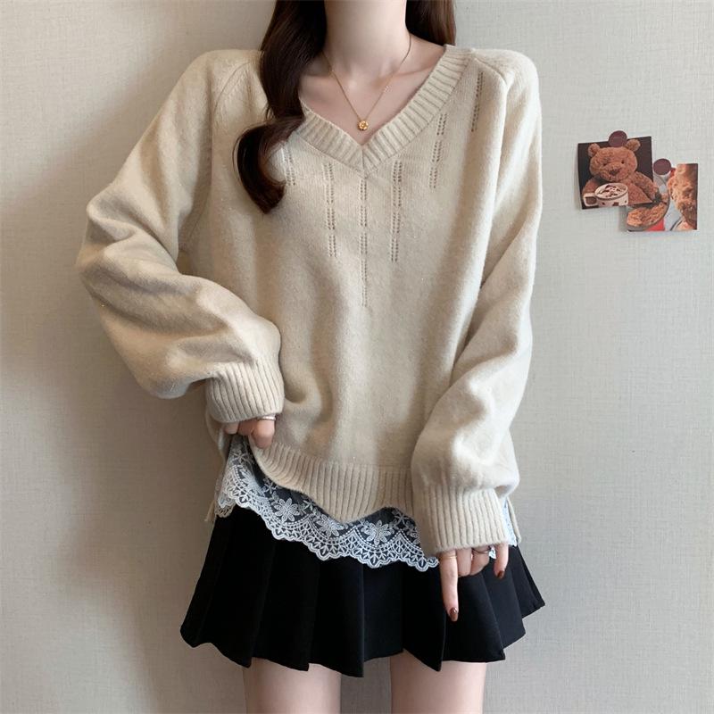 French Lace V-neck Patchwork Two-Piece Knit Sweater - Loose Fit for Autumn/Winter