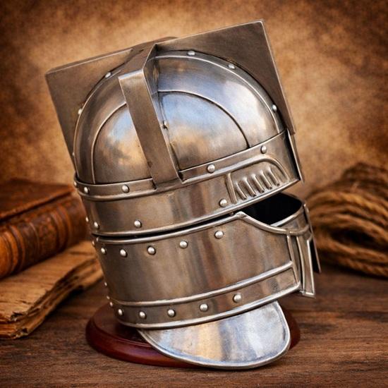 Mittelalterlicher Ritter Kreuzritterhelm Handgefertigter Stahl Rüstungshelm zur Dekoration, Cosplay Sammlergeschenk