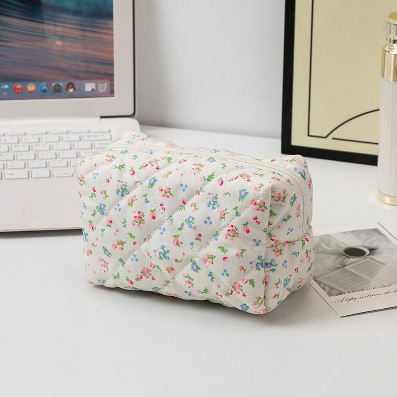 Floral Print Travel Portable Minimalist Large Capacity Soft Storage Makeup Bag