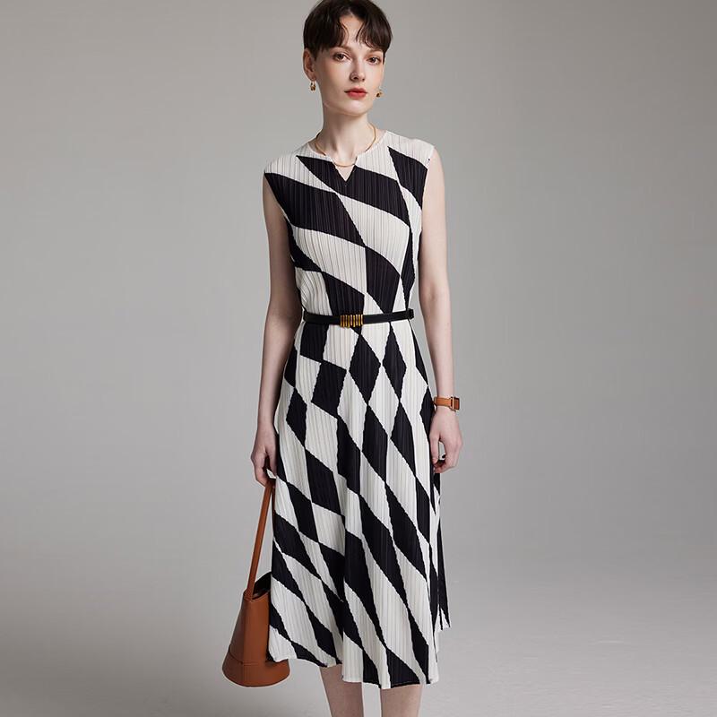 Wudao Light Luxury Geometric Pleated Maxi Dress