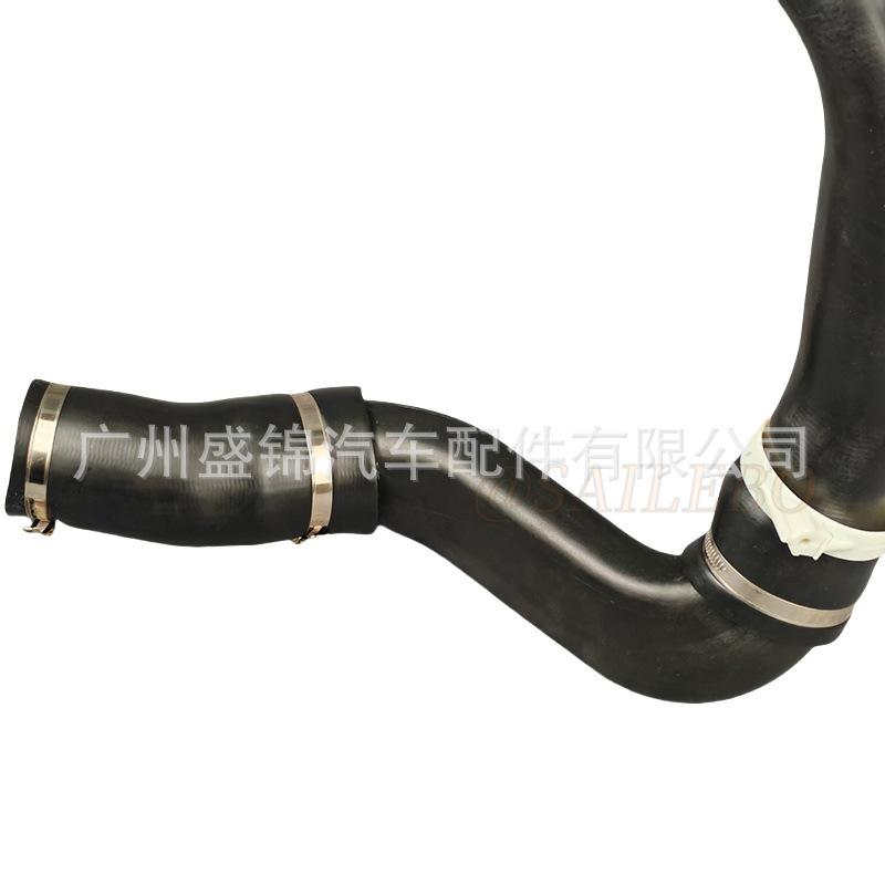 Intercooler Intake Pipe LR066429 LR002589 for Land Rover Freelander 2 Auto Parts.