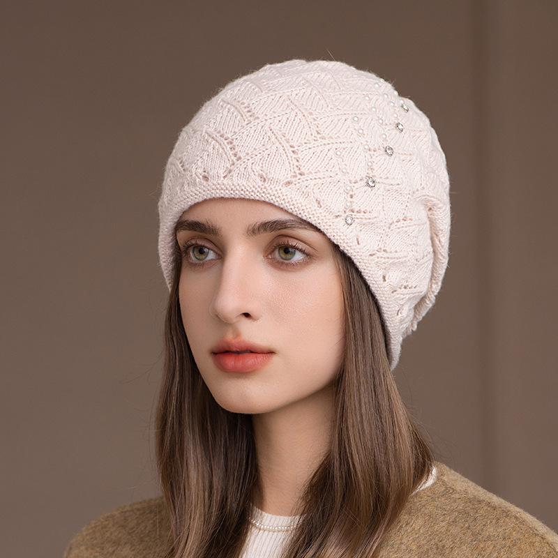 Autumn and Winter New Hat Women's Fashion Pearl Wool Hat Mother Warm Ear Protection Rabbit Hair Knitted Hat