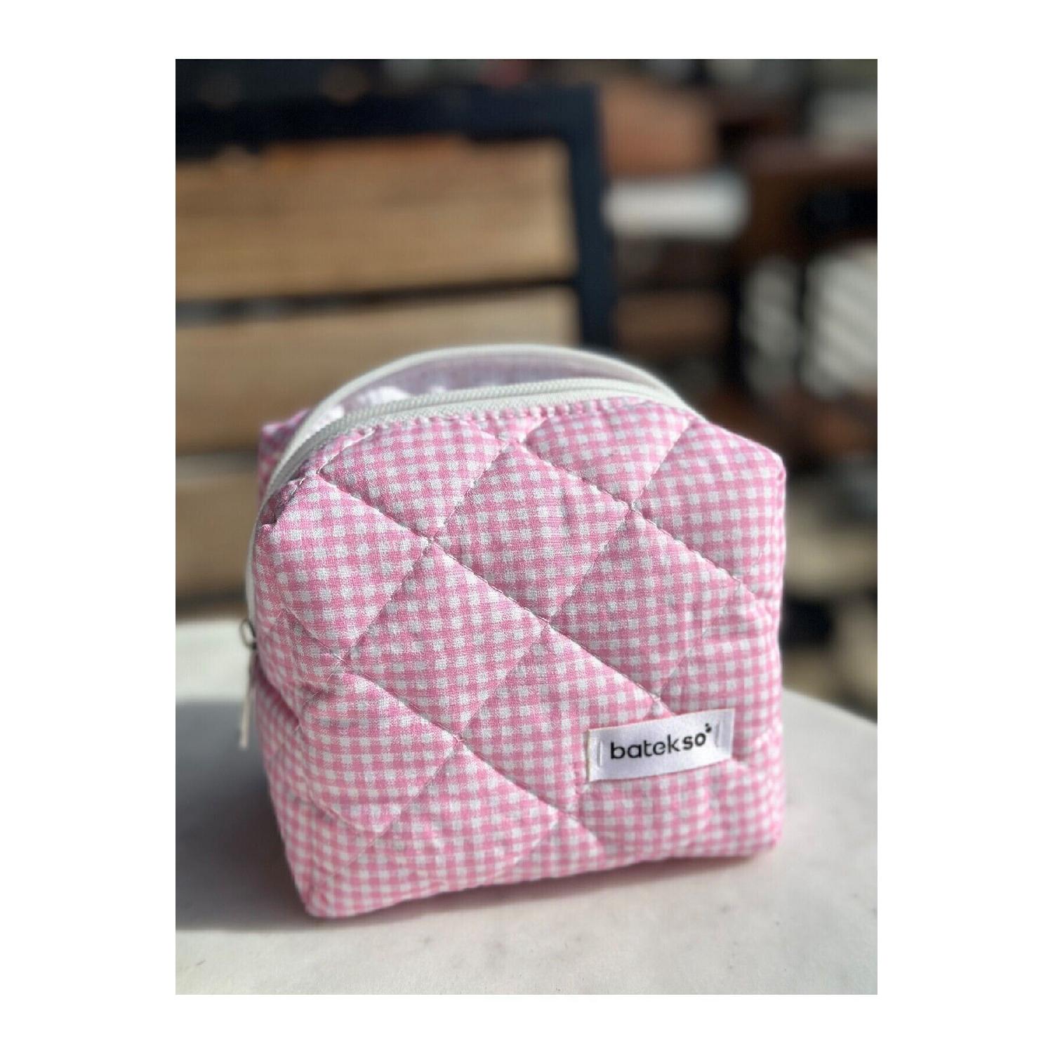 

Pink Square Pattern Makeup Bag - Small Size чистый