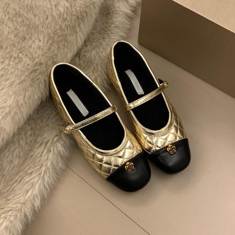 

First encounter camellia color matching small fragrant wind velvet Mary Jane shoes inner height increase 2026 new diamond single shoes 40