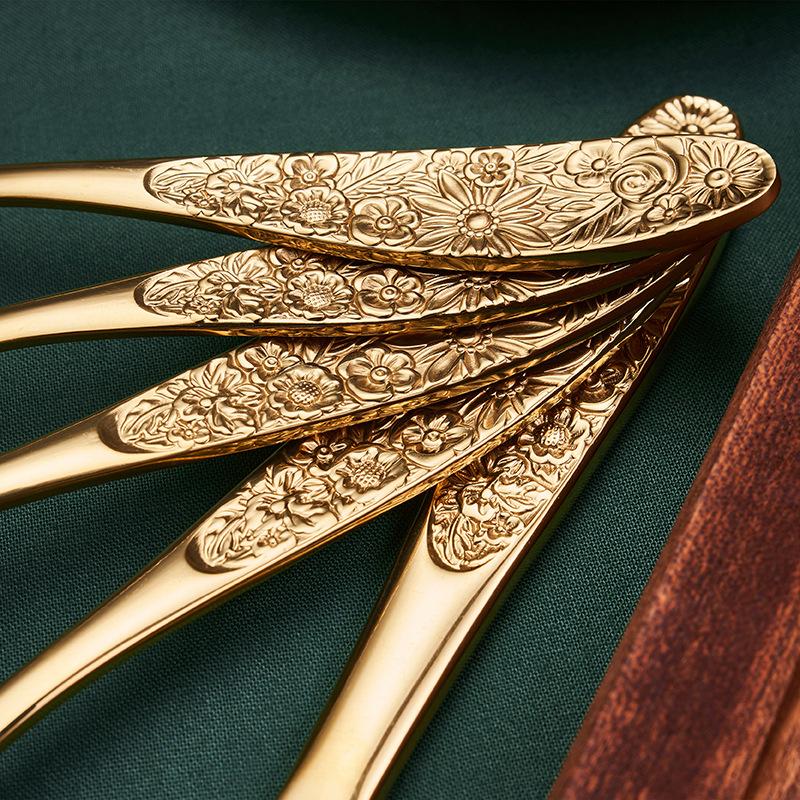 1/3-teiliges Goldbesteckset aus Edelstahl im Vintage-Stil, westliches Geschirr, Luxusgeschirr, Gravur, Gabeln, Messer, Löffel, Silberware