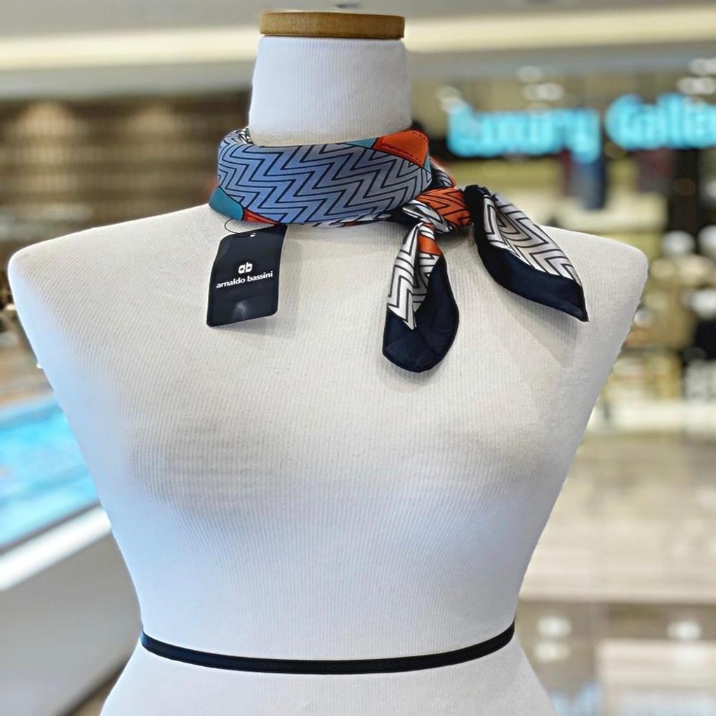 MJ Arnaldo Basini Square Scarf (20418)