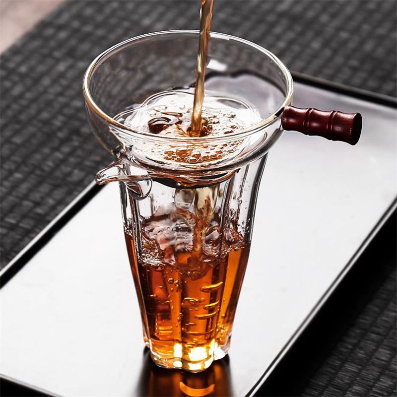 Japanese style Flower Shape Glass Tea Pitcher Heat Resistant Sharing Glass Tea Cup Fair Cup Chahai Kungfu Tea Set Accessories
