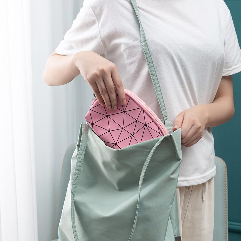 PU Fashion Toiletry Small Bags For Women Cosmetics Storage Organizer Washbag Bags For Women Travel Cosmetic Shell Bag