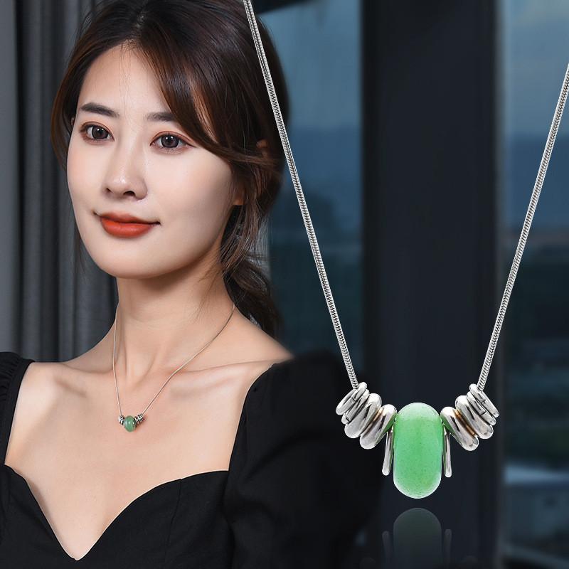 Natural Elegant Crystal Necklace For Women With Geometric Design And Titanium Steel Charm