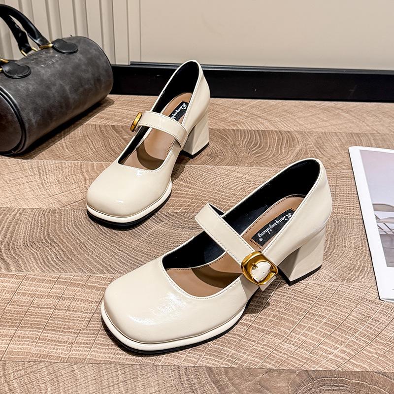 2025 spring and autumn new thick heel Mary Jane shoes women's one-word buckle high-heeled single shoes French round head leather small leather shoes