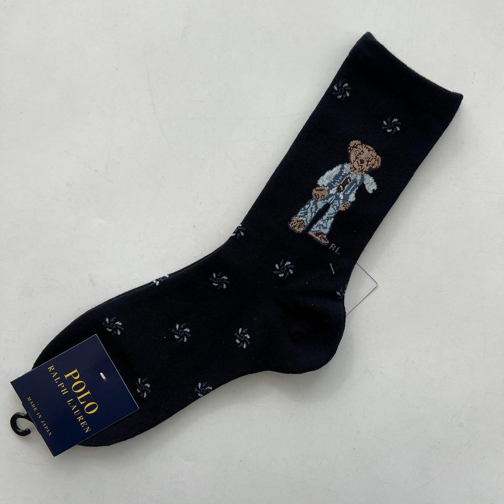 Trendy Mid-Calf Women's Cotton Socks - Four Seasons Style with Cartoon Little Bear Design
