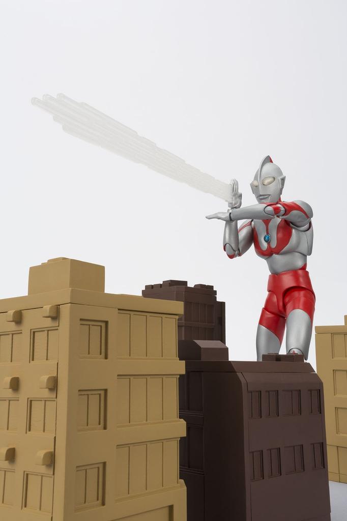 TAMASHII NATIONS Ultraman 50th Anniversary Edition approximately 150mm painted movable figure S.H.Figures PVC&ABS