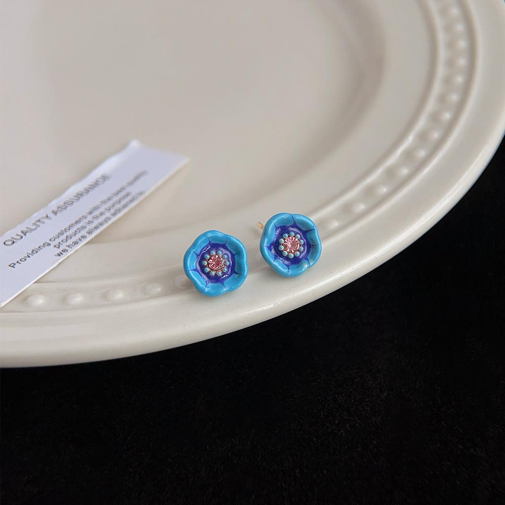 Maillard Coffee Color Amber Earrings Women's Autumn and Winter High-end Commuter Style Earrings Light Luxury Niche Design Earrings