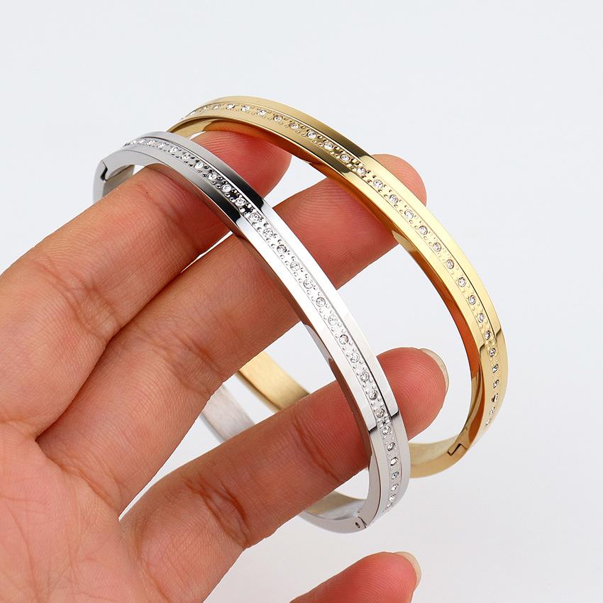 Personalized Trend Surround With Fine Diamond Gypsy Titanium Steel Bracelet