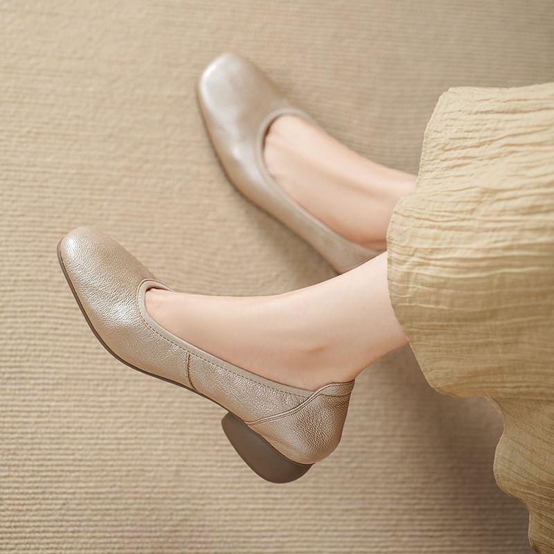 Schwarze Damen-Einzelschuhe mit dickem Absatz 2025 neu vielseitig Arbeit flache Sohle beladene Schuhe große Größe Karriere Vorstellungsgespräch weiches Leder Arbeitsschuhe