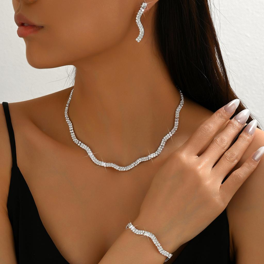 Women'S Necklace, Handmade Earrings, Wedding Jewelry Three-Piece Set