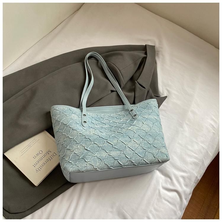 

Student class cloth bag bag women s 2025 summer new shoulder armpit bag large capacity commuter casual tote bag