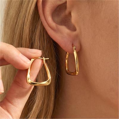Edelstahl Goldfarbe Geometrisches Design Gedrehte Quadratische Creolen Ohrringe Für Frauen Kreative Junge Mädchen Party Hochzeit Schmuck