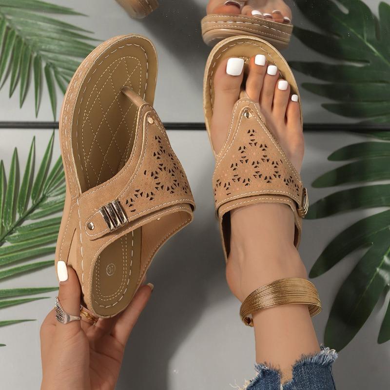 Flip-flops Women's Large Size Toe Hollow Breathable Cool Slippers Women's Fashionable Versatile and Lightweight Sandals Women