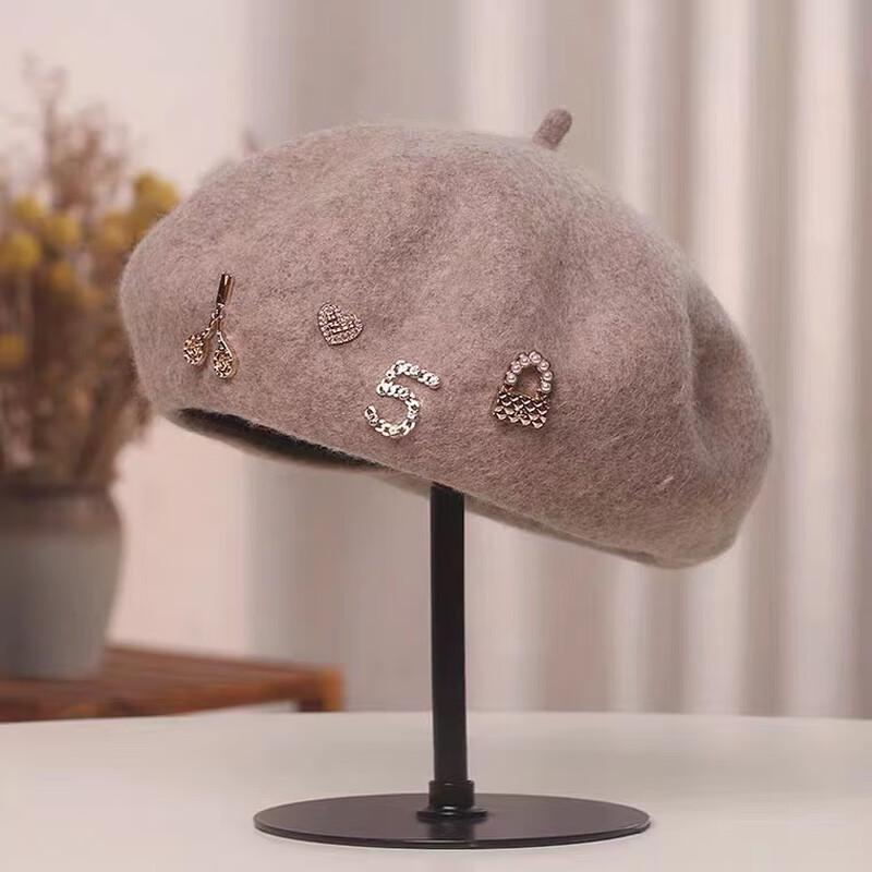 Женский берет из шерстяного фетра