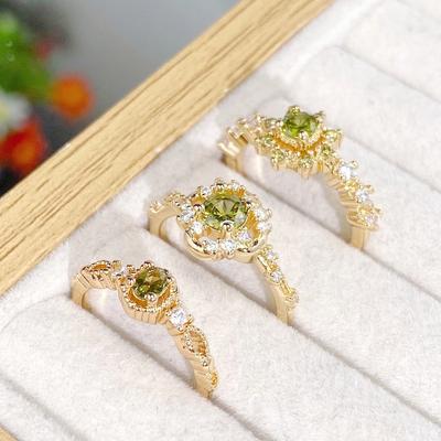 Medieval Vintage Retro High-End Colored Treasure Apple Green Open Ring For Women To Wear Exquisite Rings