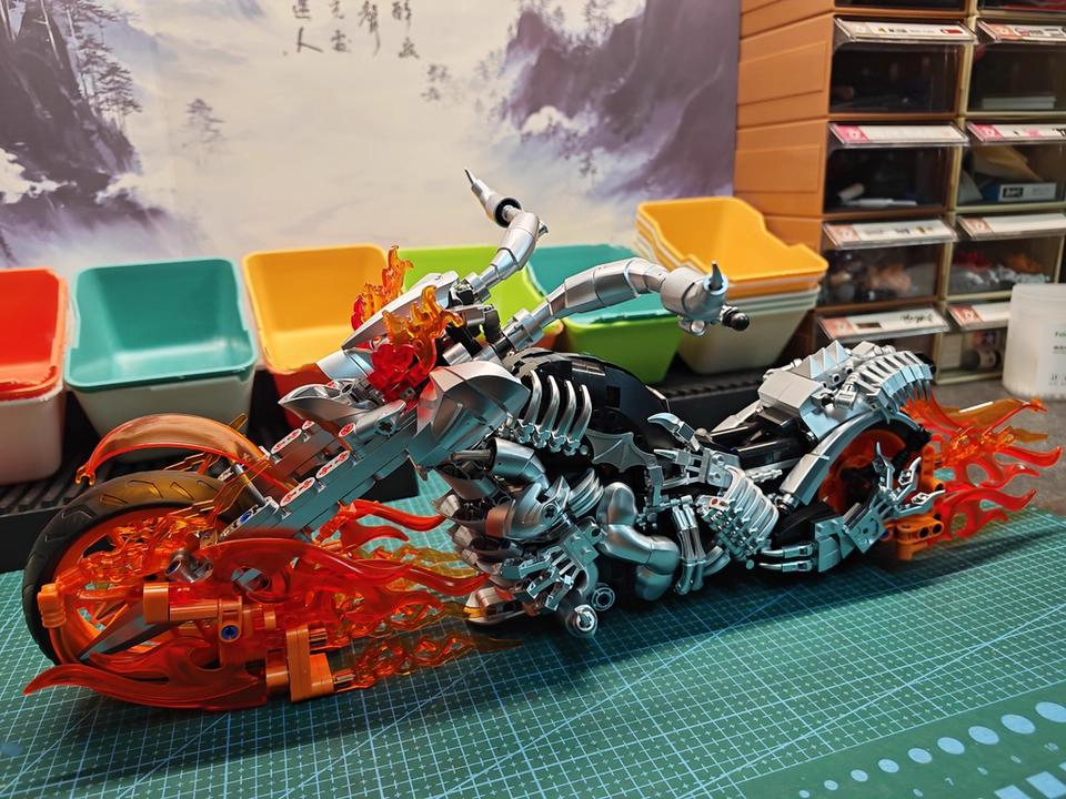 Ghost Rider Challenging Assembly Model Kit Advanced Marvel Collectible Figure Motorcycle Skeleton Toy Project DIY Kid Friendly Entertaining Fun Play